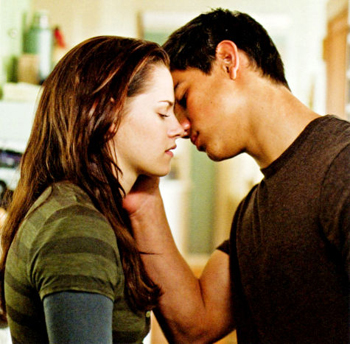 Taylor Lautner gets his chance to kiss the famous kristen stewart.