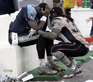 vince-young-crying-300x267.jpg