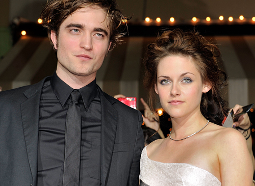 robert pattinson and kristen stewart kissing in real life. witherspoon share Robert