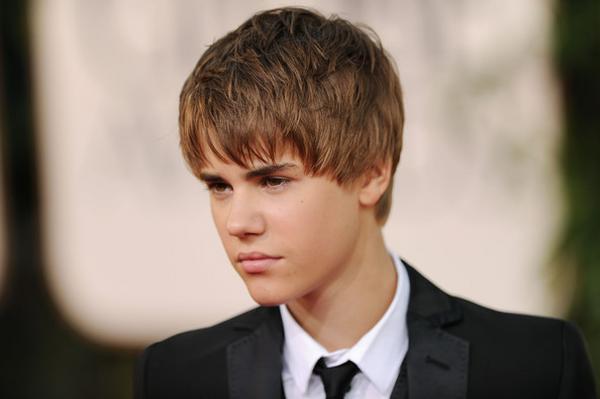 justin bieber pics 2011. funny justin bieber pics 2011.