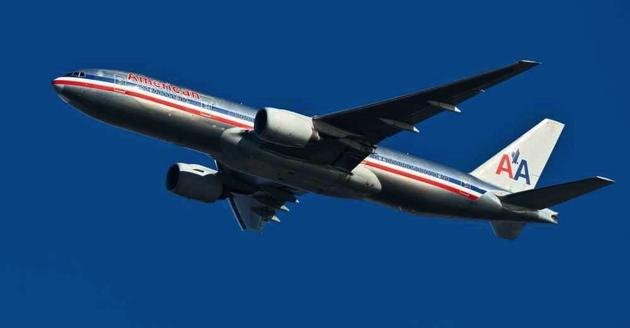 American Airlines wins approval to replace in-flight manuals with iPads