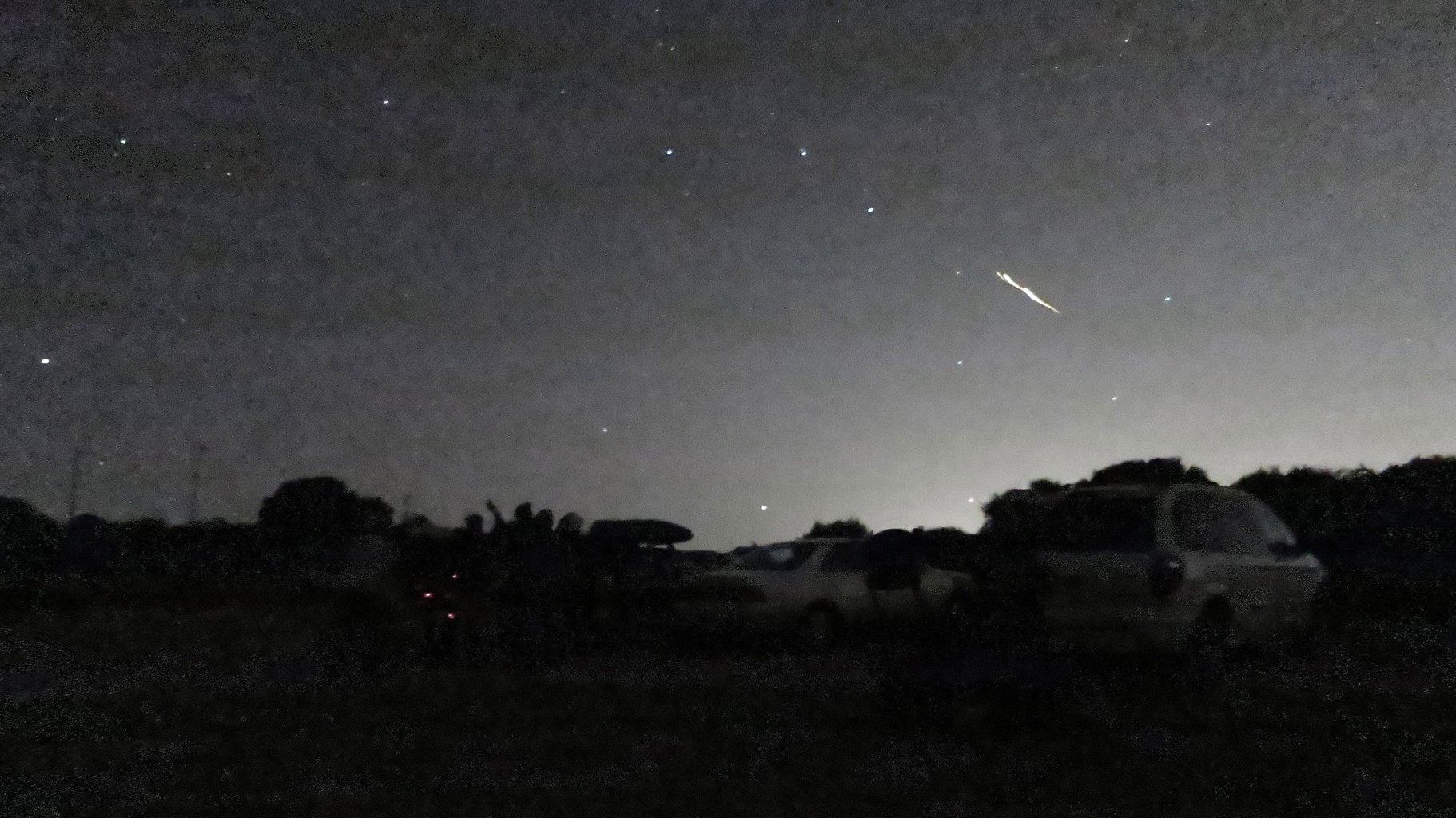 Stunning meteor lights up California sky