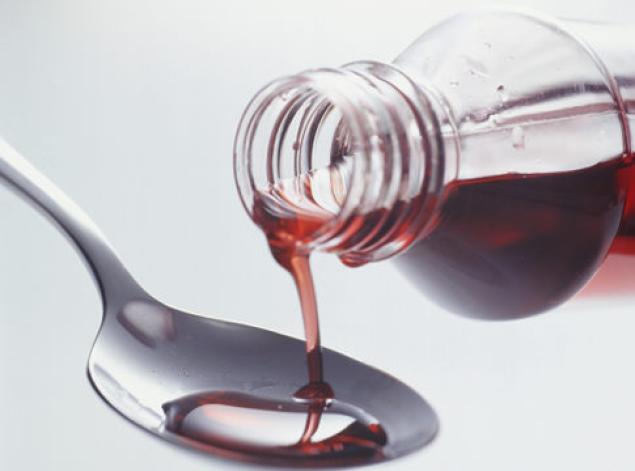 Cough Syrup Suspected to Have Killed 33 in Pakistan