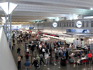  Nine-year-old boy sneaks on flight from Minneapolis to Las Vegas