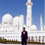 Rihanna-Hijab-Abu-Dhabi2