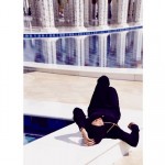 Rihanna-Mosque-Photo6