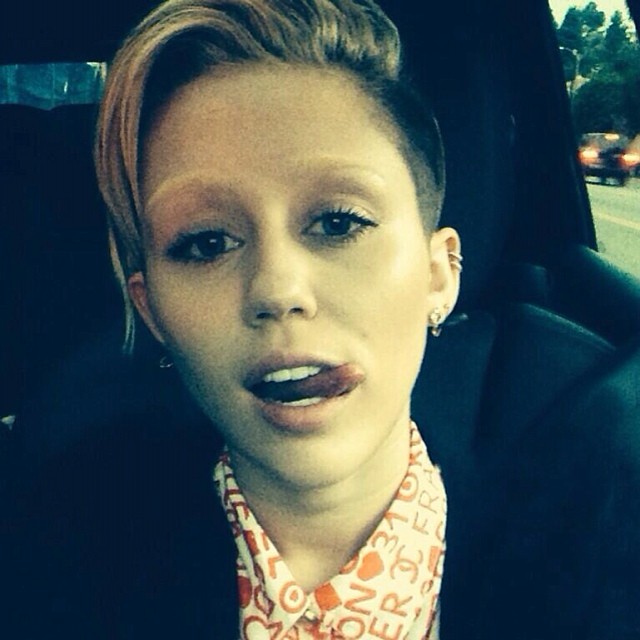 Miley_cyrus_eyebrows
