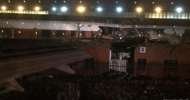 British Airways Airplane Wings Clips South Africa Airport Building